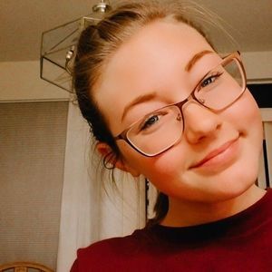 Meet your Posher, Cassie